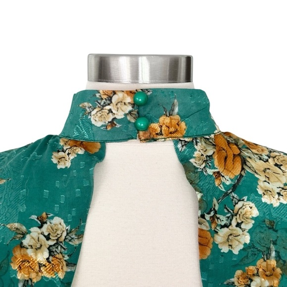 NWT Unique Vintage Floral Bell Sleeve Maxi Dress 70’s Style Size 1X - Picture 12 of 16